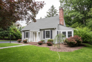40 Hill St, Dover, NJ 07869-2216