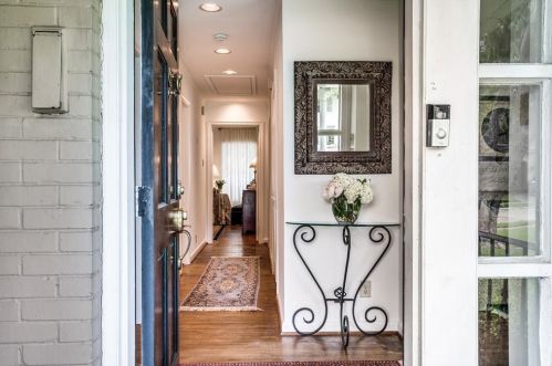 6838 Chevy Chase Ave, Dallas, TX 75225-2505
