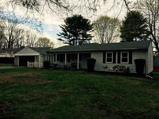 85 Commonwealth Ave, Warwick RI  02886-2755 exterior