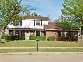 2701 Winding Creek Cir, Norman, OK 73071-7040
