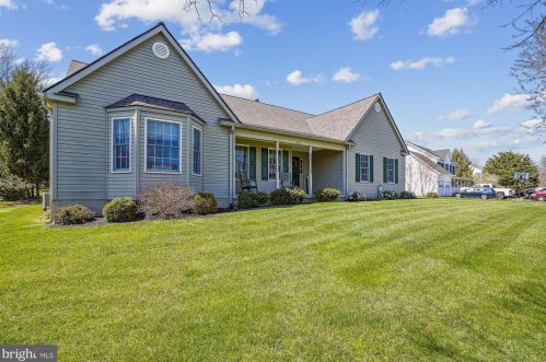 625 Elliot Dr, Purcellville, VA 20132-3389
