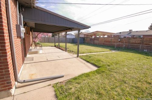 7121 Canosa Ct, Westminster CO  80030-5640 exterior