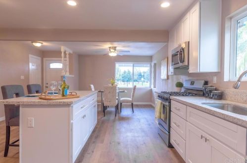 1121 Mission Ave, Escondido, CA 92025-2220