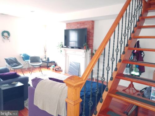2948 Girard Ave, Philadelphia PA  19130-1120 exterior