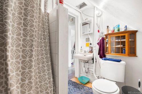 111 4 Ave, Denver CO 80203-4007 exterior