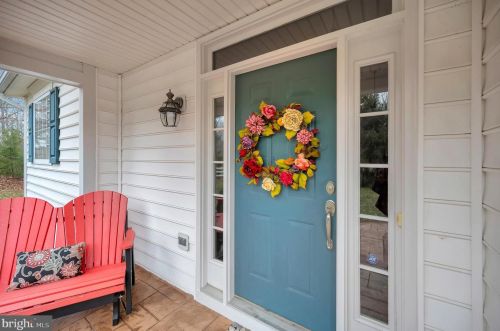 15 Summer Breeze Ln, Fredericksburg, VA 22406-5039