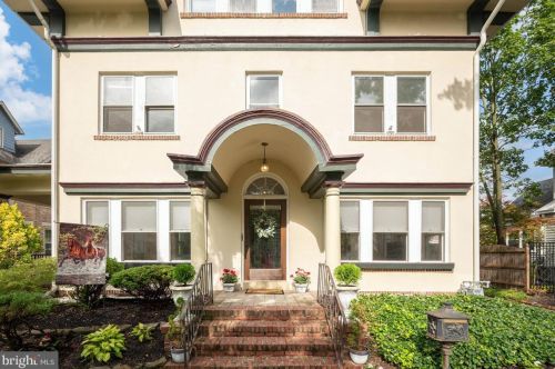 8 Clinton Ave, Wenonah, NJ 08090-2021