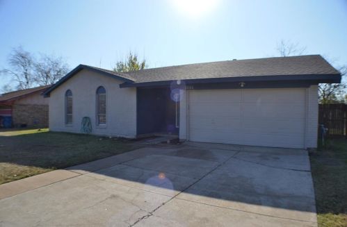 2006 Brentwood Ln, Carrollton, TX 75006-1723