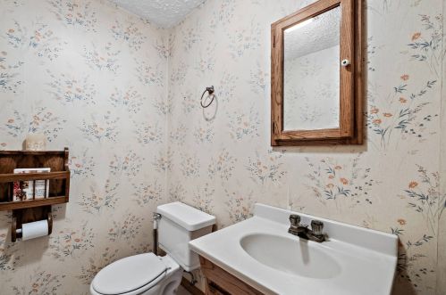 513 Castle Ct, Lemont IL  60440-2510 exterior
