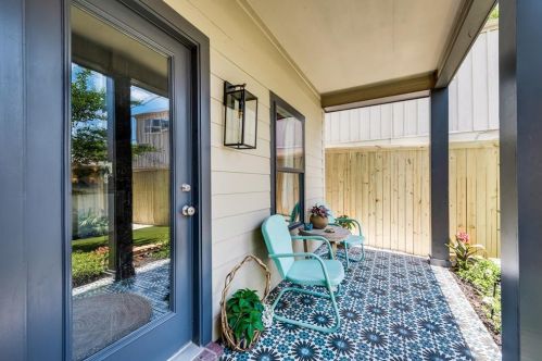 5037 Byers Ave, Fort Worth TX  76107-4129 exterior