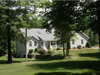 302 Smoke St, Barrington, NH 03825-3816