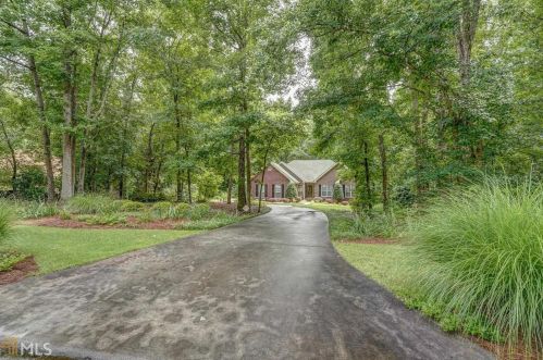 4616 Amber Dr, Mcdonough, GA 30252-8100