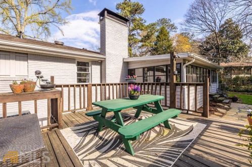 436 Concord Rd, Smyrna GA  30082-3225 exterior