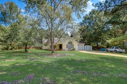 536 Butler Bridge Dr, Mcdonough, GA 30252-4910