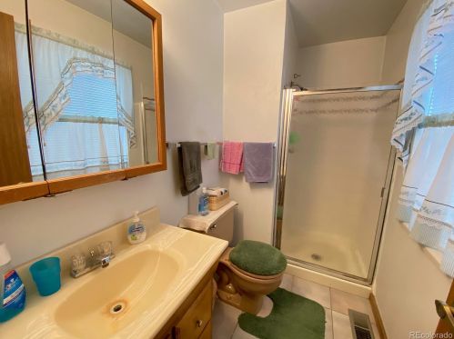 1634 Dawson Way, Aurora CO 80012-5769 exterior