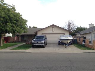 1520 Don Pedro Rd, Ceres, CA 95307-9595
