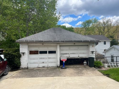 730 Elk St, Franklin, PA 16323-8702