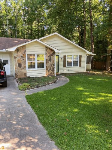 3949 Woodland Cir, Conyers, GA 30013-3056