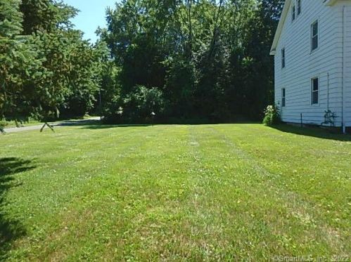 47 Pinnacle Rd, Ellington CT  06029-3510 exterior