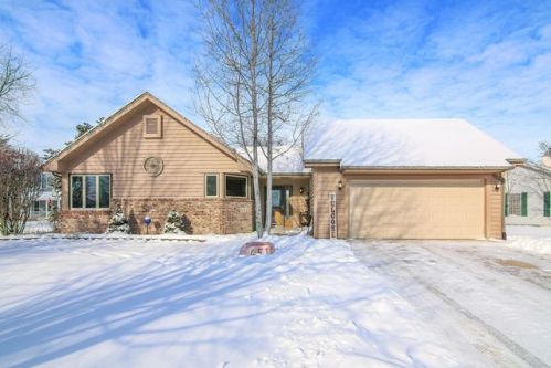 651 Louise Dr, Hinckley, IL 60520-9398