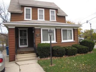 1123 Ridgewood Ave, Joliet, IL 60432-2515