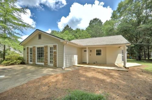 496 Glen Terrace Rd, Auburn, GA 30011-2830
