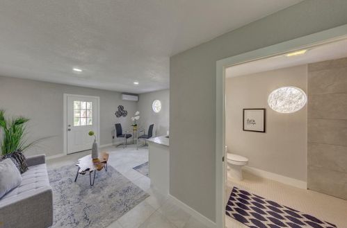 2029 Pond Shore Dr, Angleton TX 77515-7483 exterior