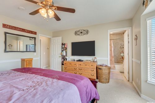 5442 Aristada Ave, Taylorsville UT 84081-5200 exterior