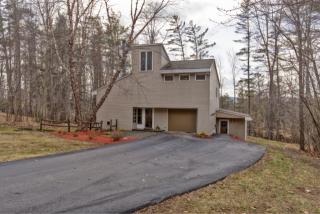9 Haskins Rd, Hanover, NH 03755-2204