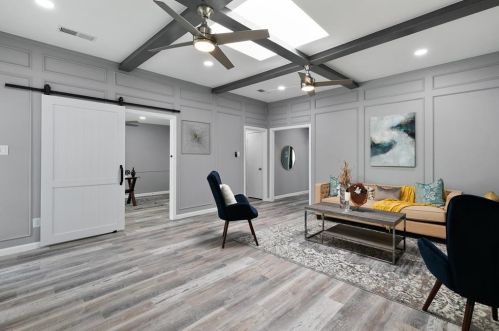 1635 Silverleaf Dr, Carrollton TX  75007-3911 exterior