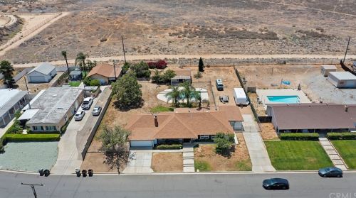 20101 Camino Del Sol, Riverside CA  92508-2423 exterior