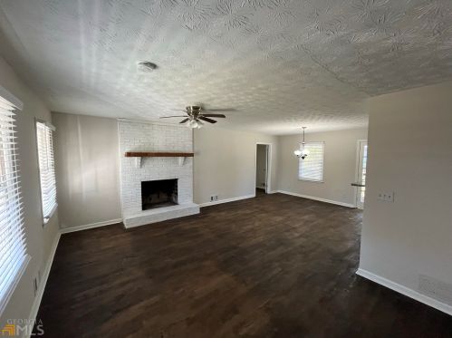 569 Lakeridge Cir, Conyers GA  30094-2638 exterior