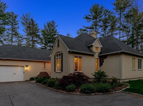 45 Tomaquag Valley Rd, Westerly, RI 02808-1722