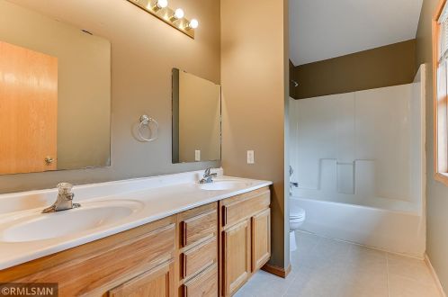 1061 Desoto St, Saint Paul MN  55130-3846 exterior