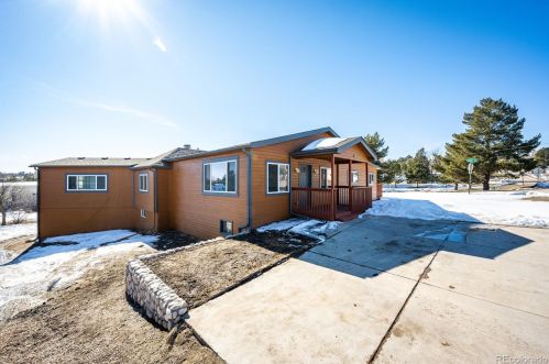 176 Elm St, Elizabeth, CO 80107-7583