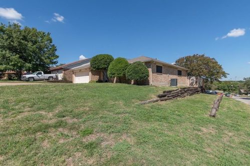 2600 Shasta Ct, Fort Worth, TX 76133-4431