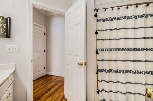 5428 Glencastle Way, Suwanee GA  30024-4125 exterior