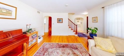 157 Magnolia Ave, Tenafly, NJ 07670-1831