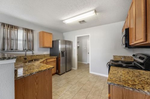 5024 Waterford Dr, Fort Worth TX  76179-4153 exterior