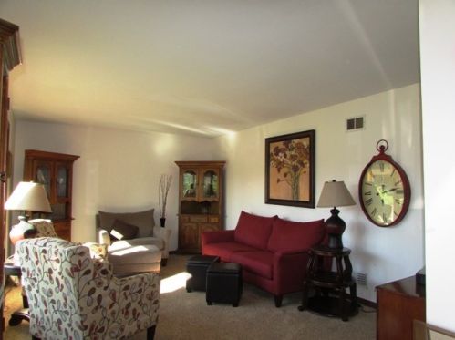 8105 Cherokee Trl, Tinley Park, IL 60477-7850