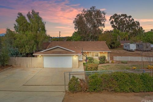 19340 Ray Ave, Riverside, CA 92508-9515