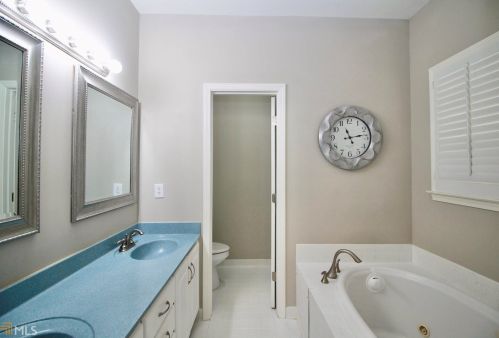 156 Wexford Ct, Stockbridge GA  30281-6306 exterior
