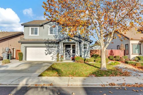 2198 Newcastle Dr, Vacaville, CA 95687-8251