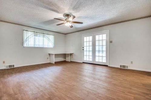 809 Tanglewood Dr, Irving TX 75061-6815 exterior