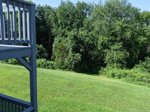 19 Senior Dr, Upper Stepney CT  06468-2729 exterior