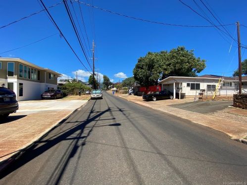 919 9th Ave, Honolulu, HI 96816-2193