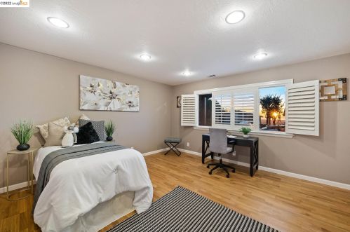 16592 Rolando, San Leandro CA 94578-1230 exterior