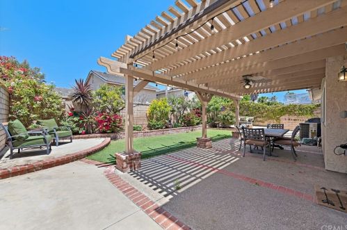 22871 Cedarspring, El Toro, CA 92630-5438