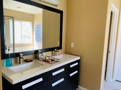 1514 Stanislaus Dr, Chula Vista CA  91913-1471 exterior