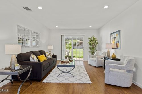 545 Stonehurst Dr, Altadena, CA 91001-5476